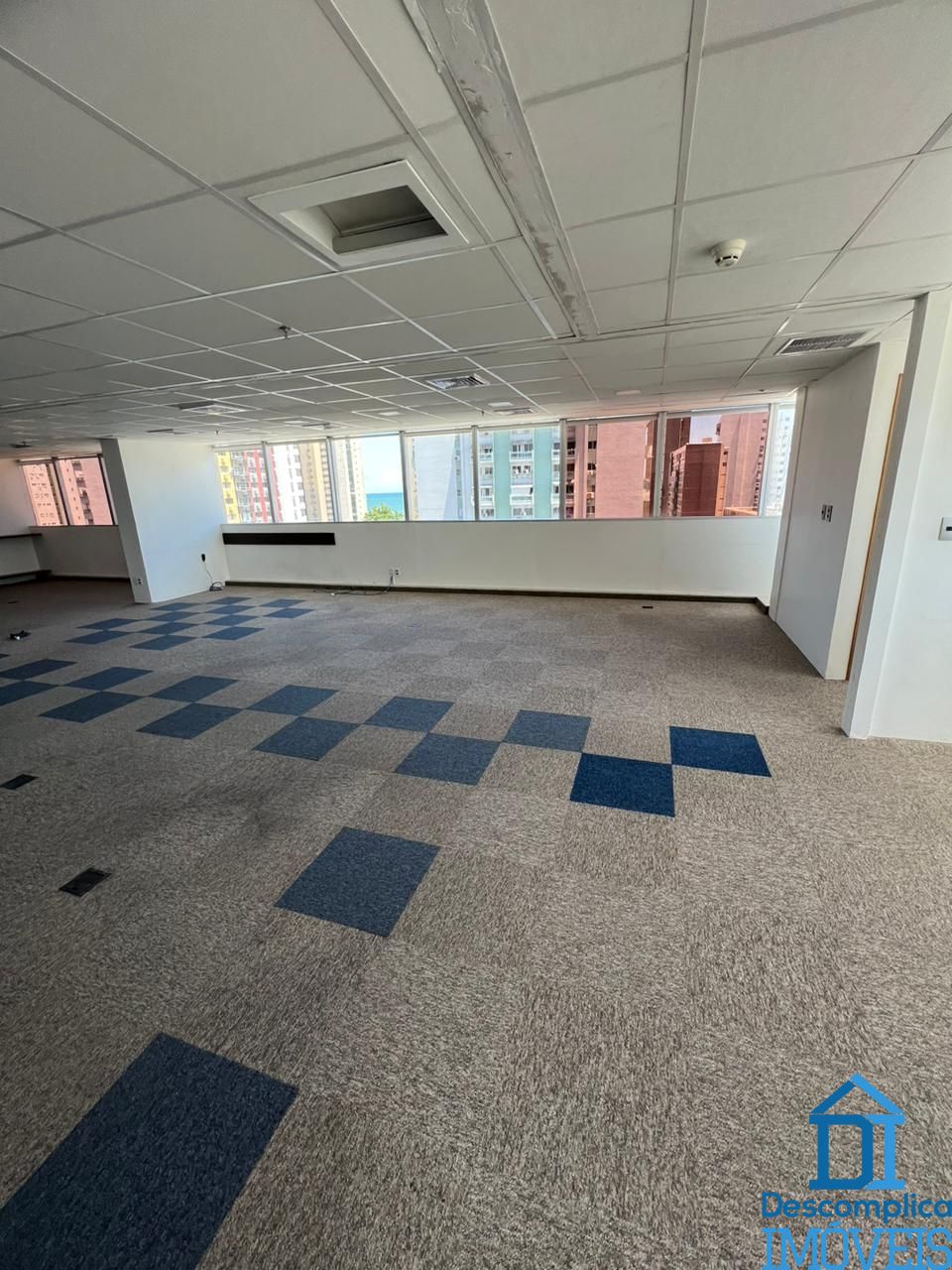 Conjunto Comercial-Sala para alugar com 1 quarto, 149m² - Foto 3