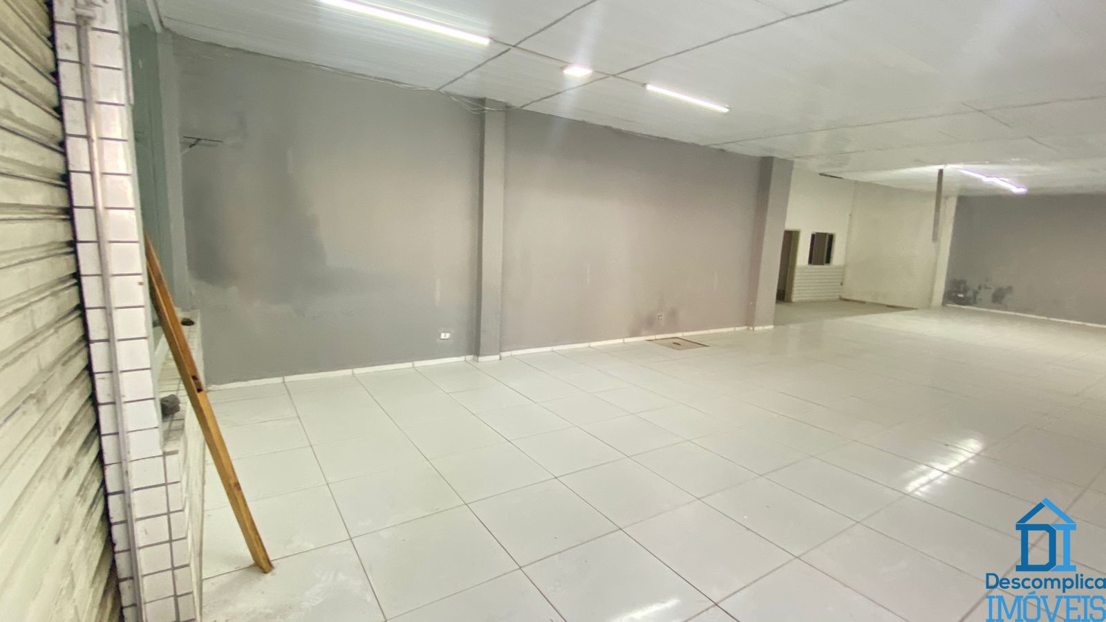 Loja-Salão para alugar com 7 quartos, 300m² - Foto 6