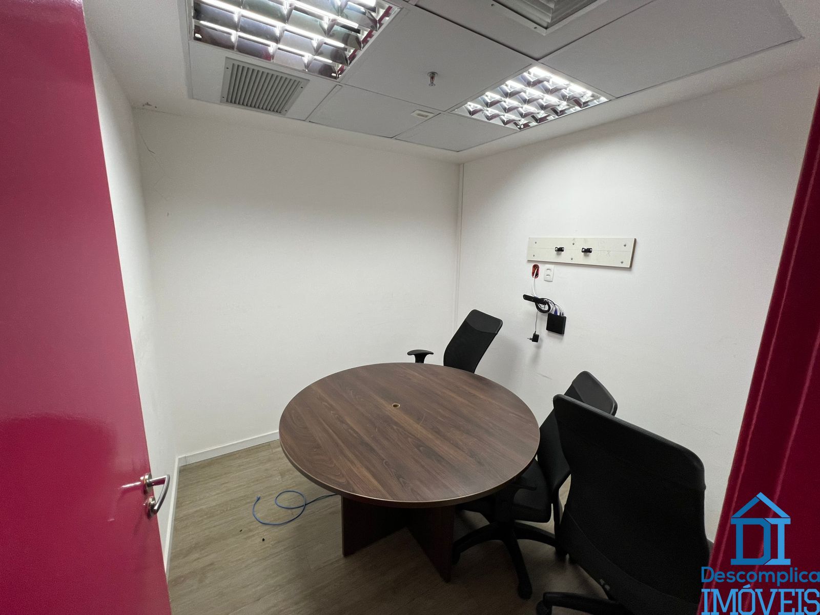 Conjunto Comercial-Sala para alugar com 3 quartos, 80m² - Foto 9