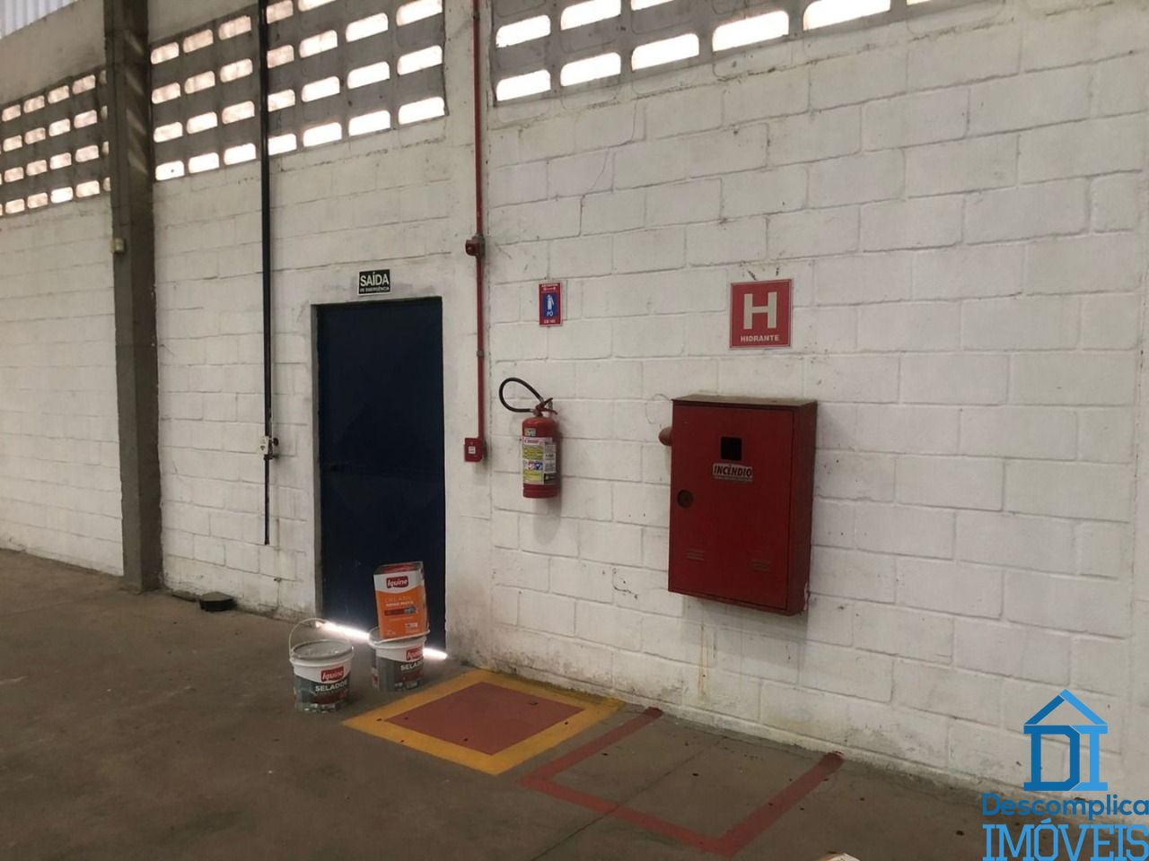 Depósito-Galpão-Armazém para alugar com 2 quartos, 1575m² - Foto 11