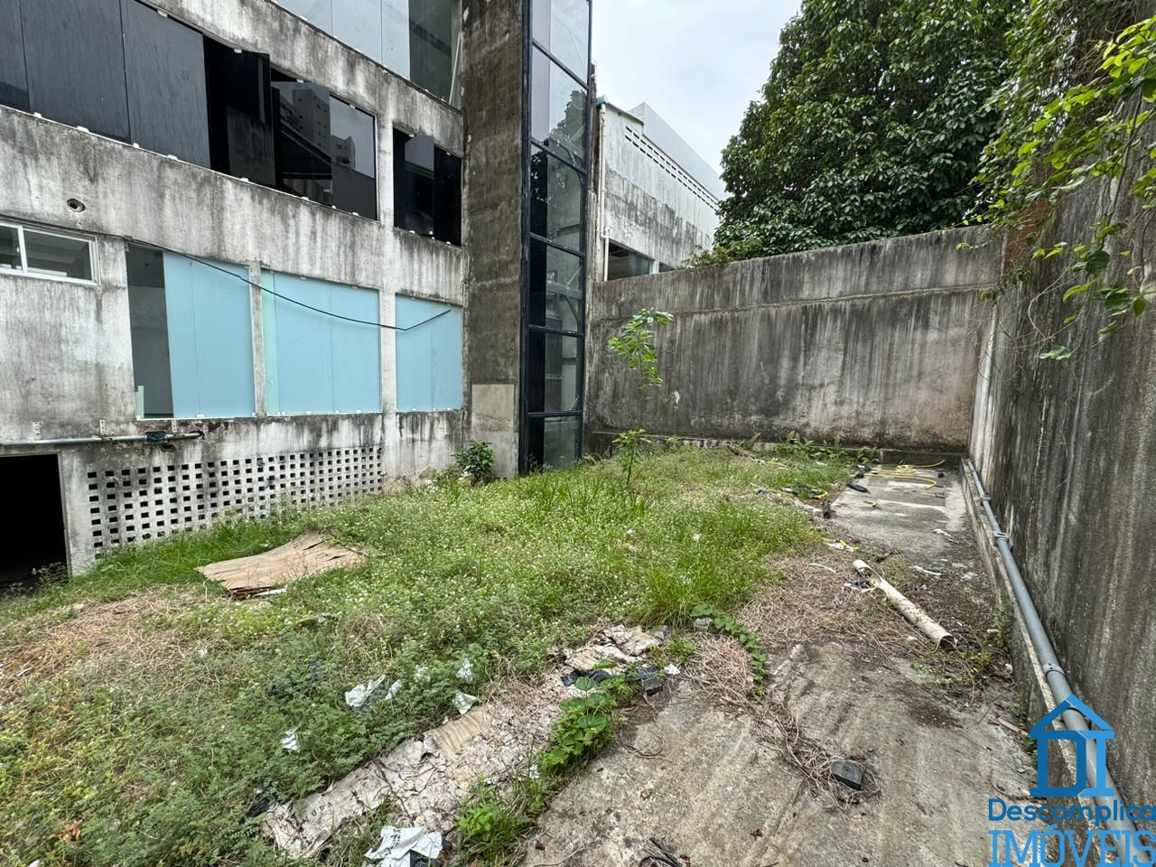 Loja-Salão para alugar com 5 quartos, 1300m² - Foto 12