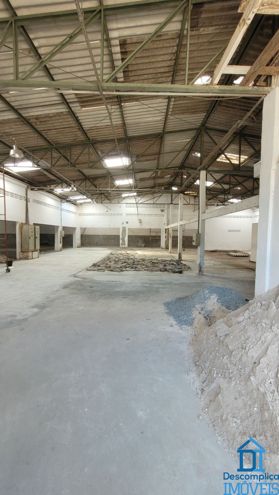 Depósito-Galpão, 850 m² - Foto 1