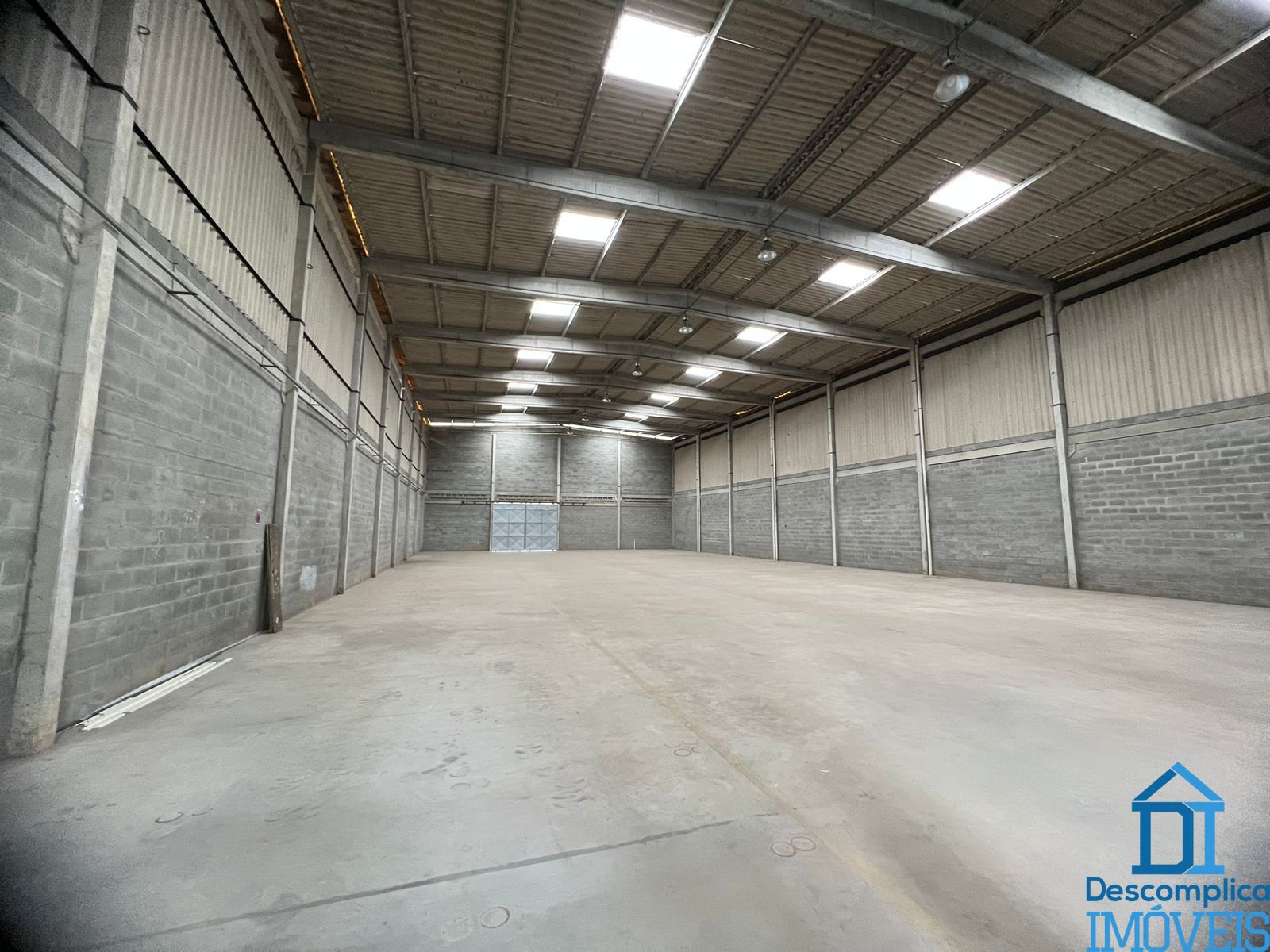Depósito-Galpão-Armazém para alugar com 1 quarto, 1000m² - Foto 1