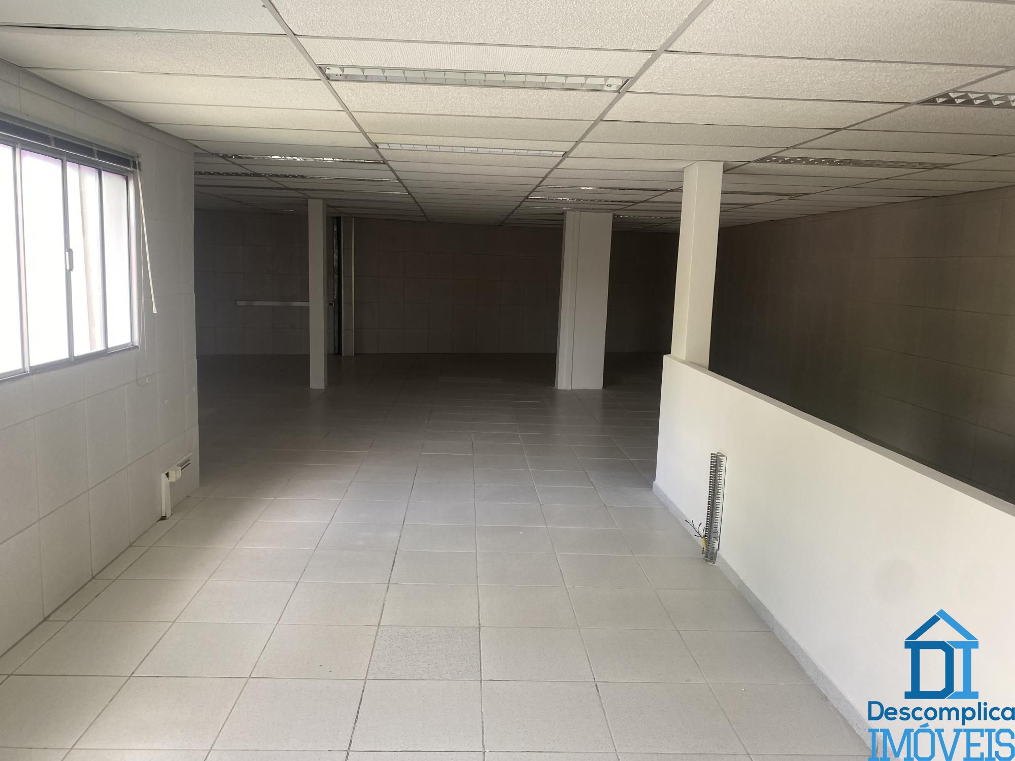 Prédio Inteiro à venda e aluguel com 28 quartos, 801m² - Foto 1