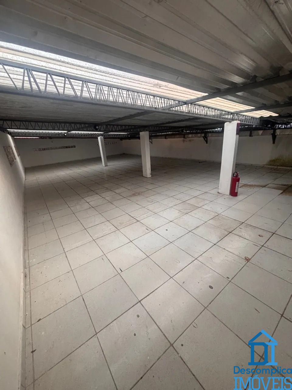 Depósito-Galpão-Armazém para alugar com 1 quarto, 330m² - Foto 3