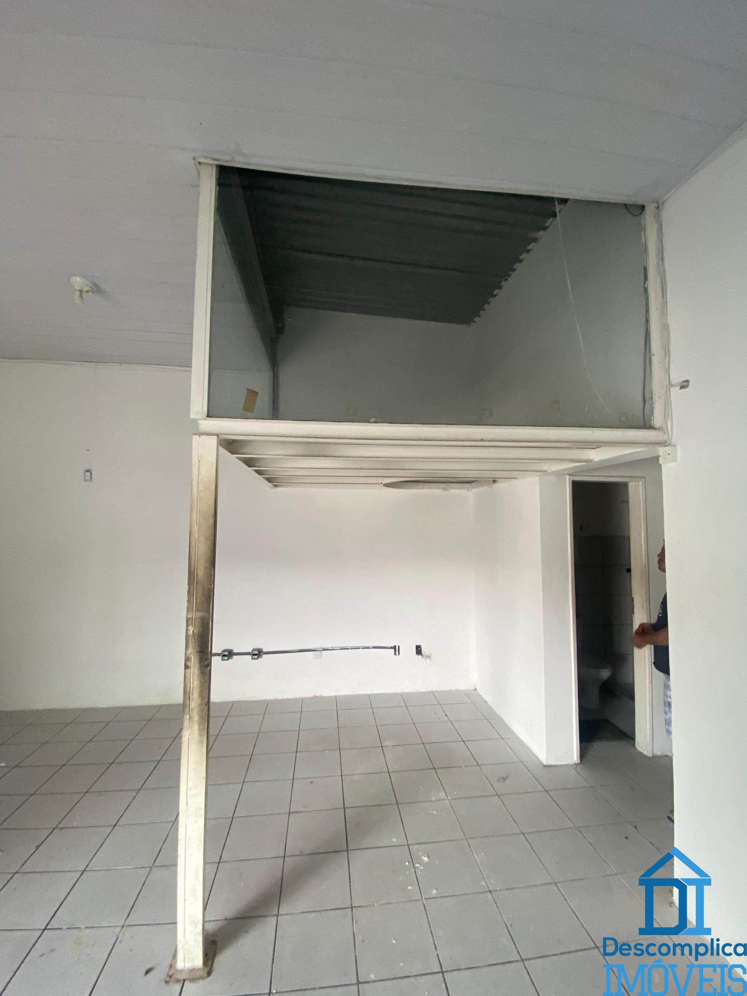 Loja-Salão para alugar com 1 quarto, 210m² - Foto 13