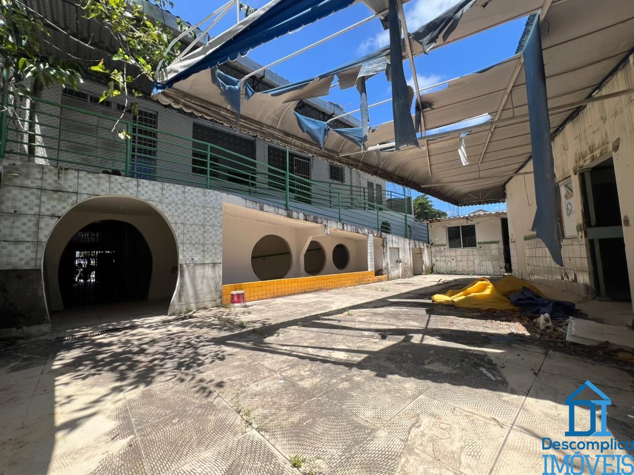 Loja-Salão, 560 m² - Foto 1