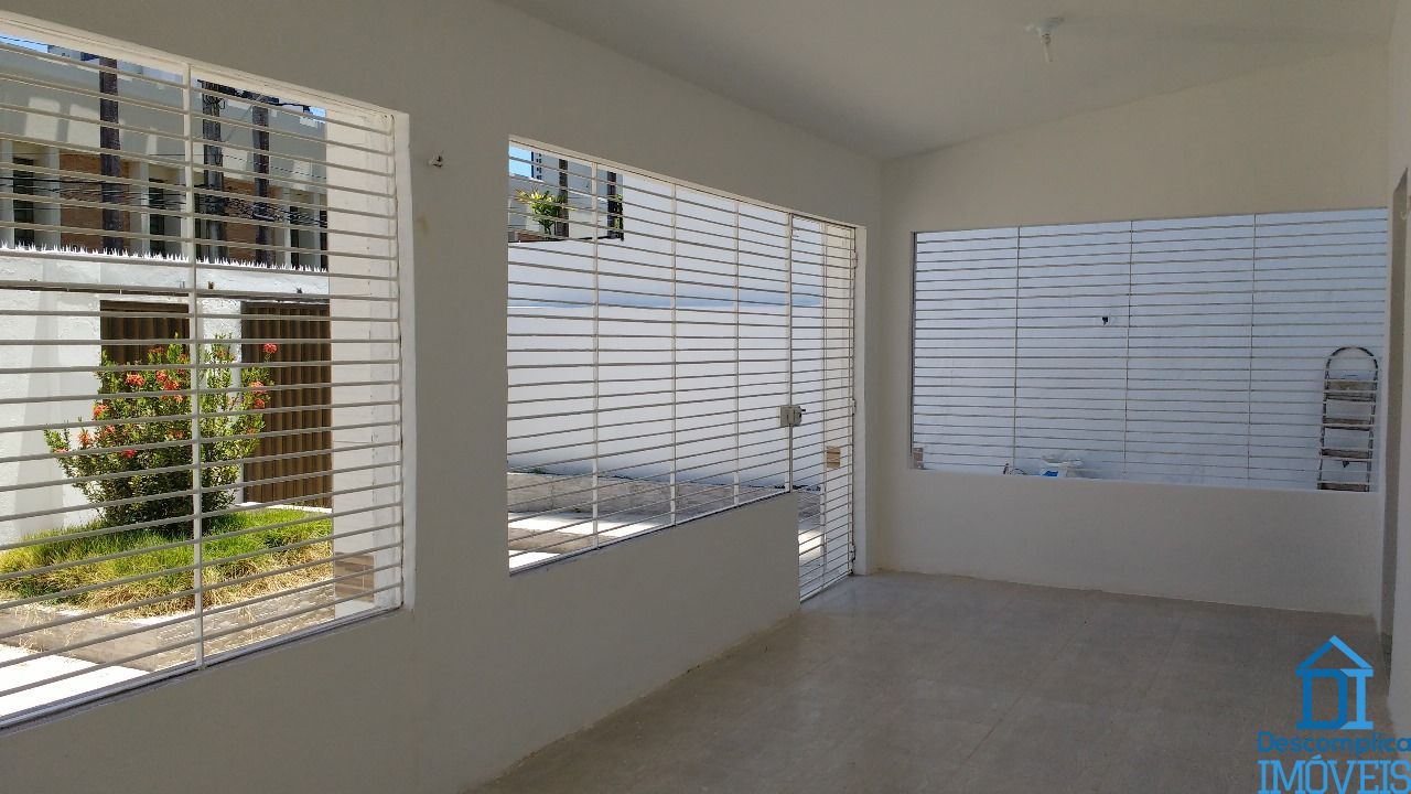 Loja-Salão para alugar com 4 quartos, 420m² - Foto 2