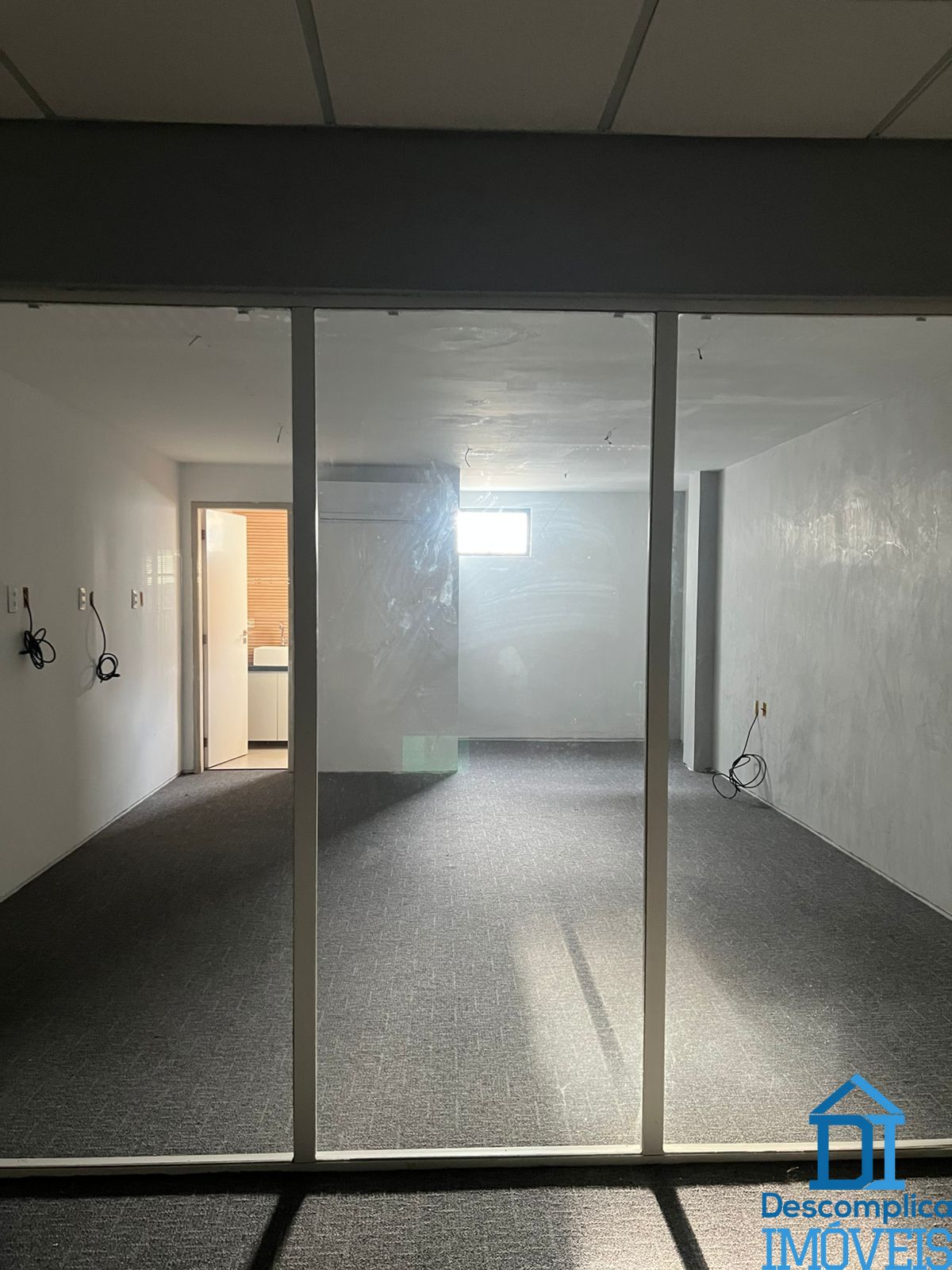 Conjunto Comercial-Sala para alugar com 3 quartos, 277m² - Foto 19