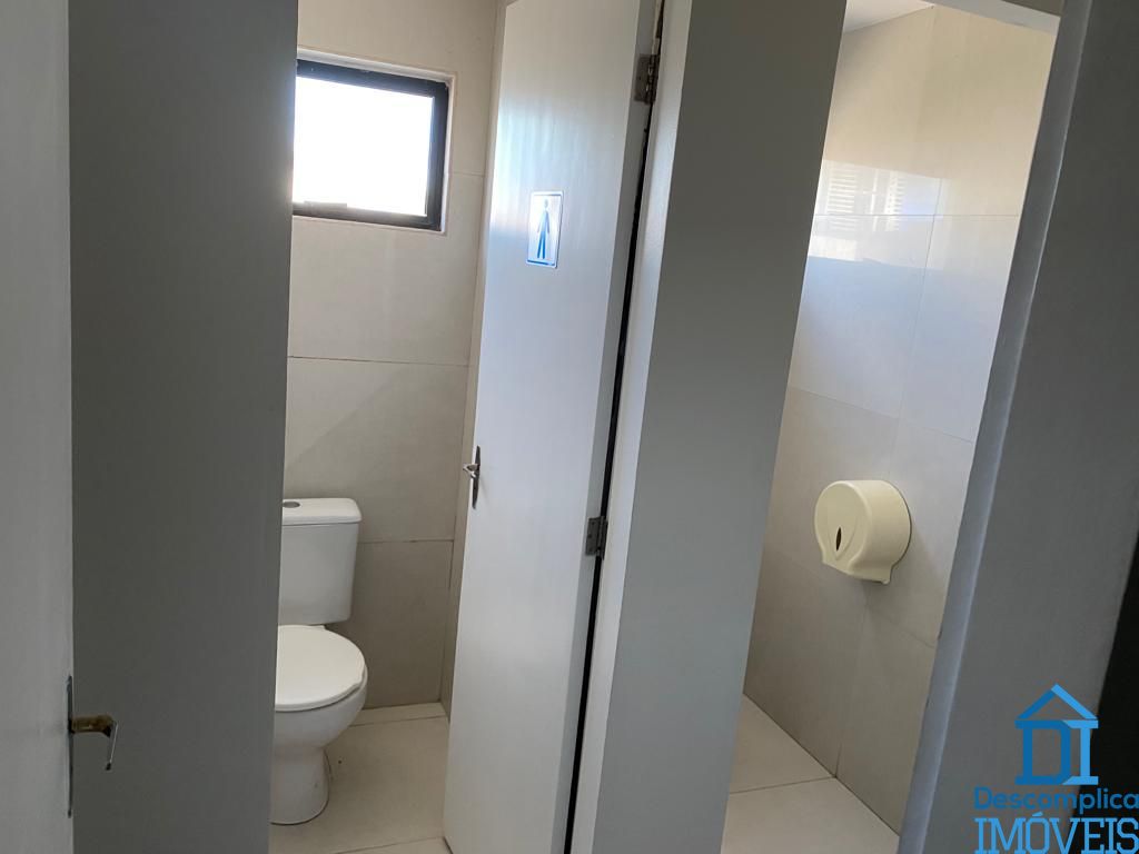 Conjunto Comercial-Sala para alugar com 5 quartos, 170m² - Foto 8