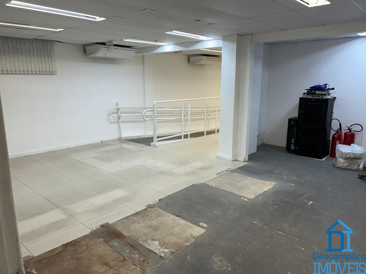 Loja-Salão para alugar com 1 quarto, 300m² - Foto 14