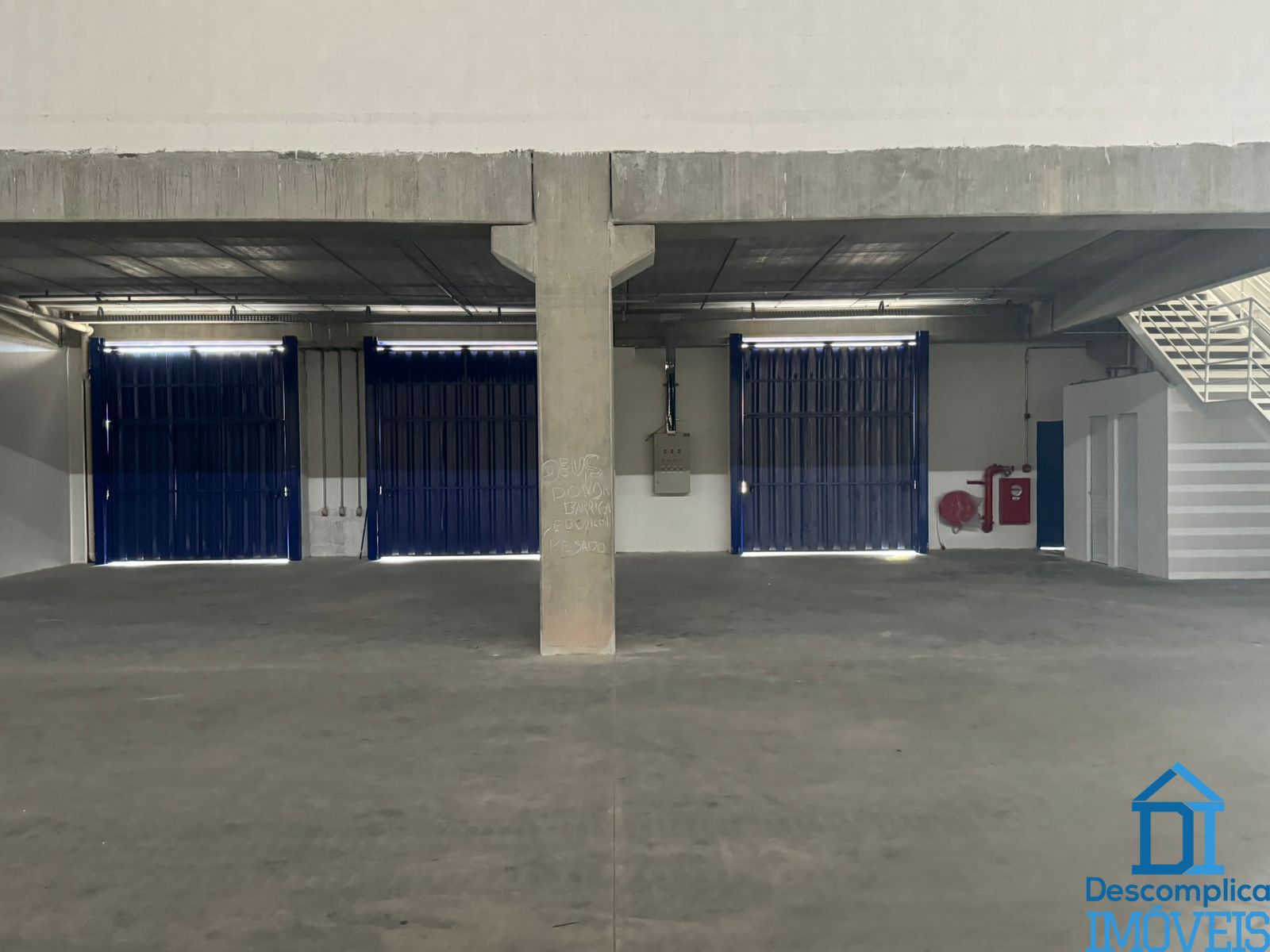 Depósito-Galpão-Armazém para alugar com 5 quartos, 1425m² - Foto 10