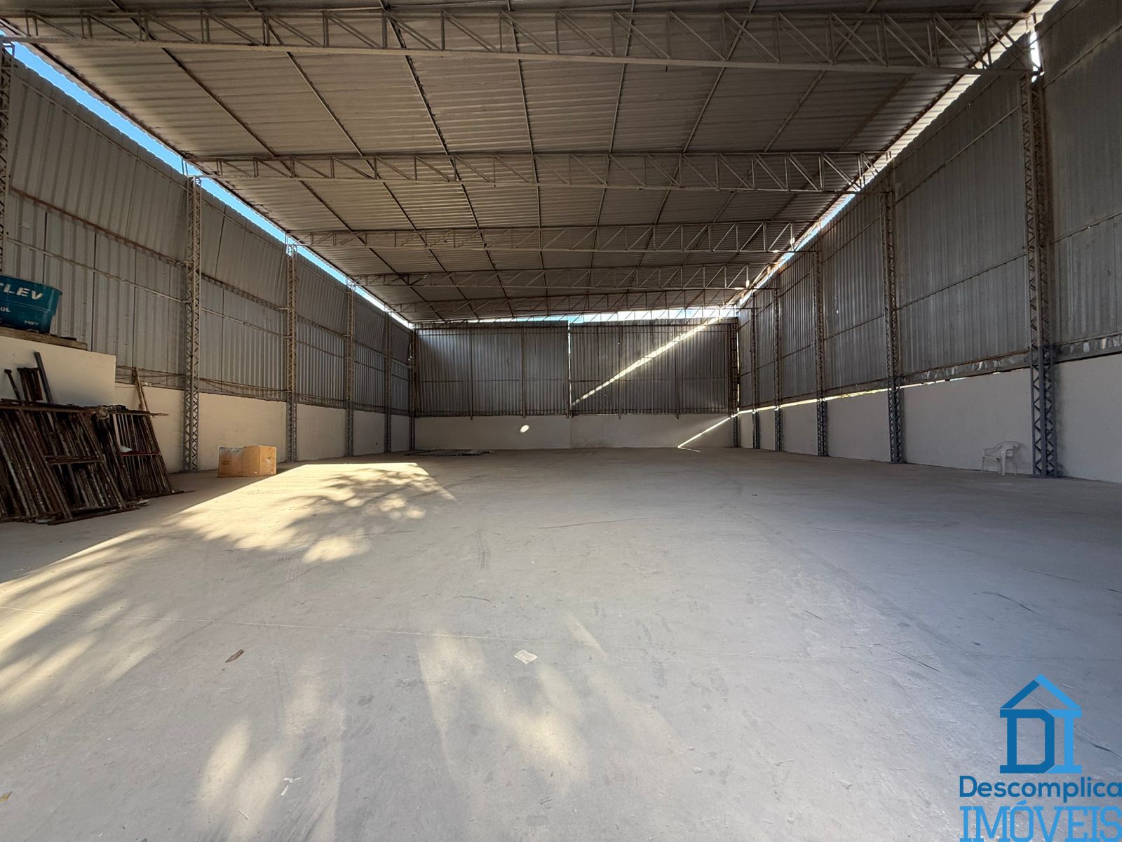 Depósito-Galpão, 740 m² - Foto 1