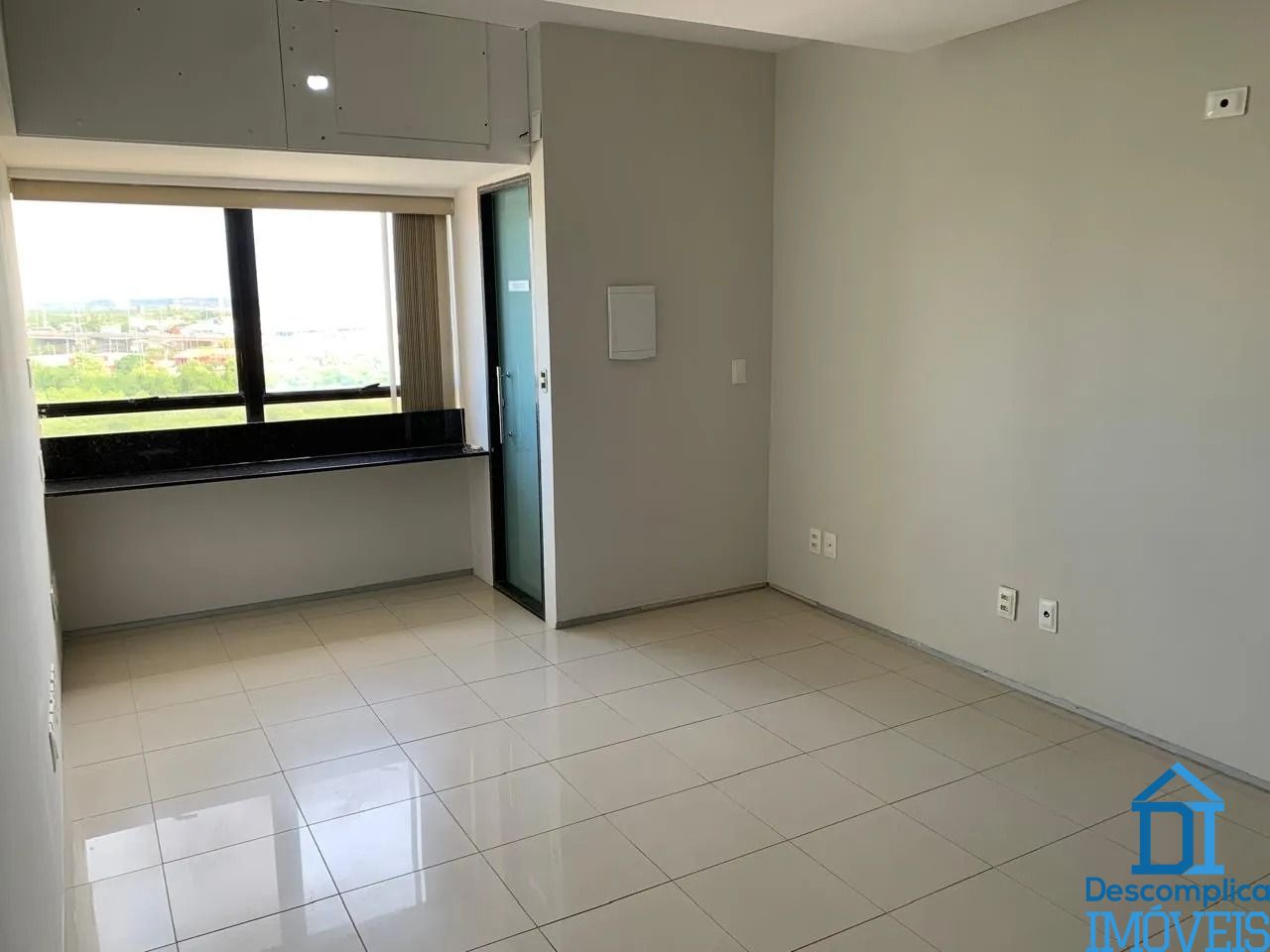 Conjunto Comercial-Sala para alugar com 5 quartos, 240m² - Foto 1