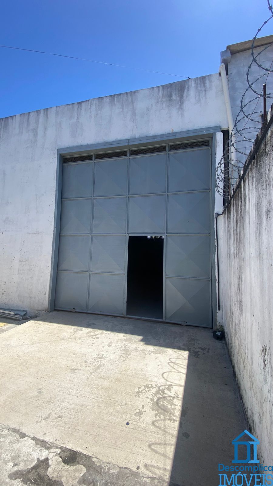 Depósito-Galpão-Armazém para alugar com 2 quartos, 220m² - Foto 8