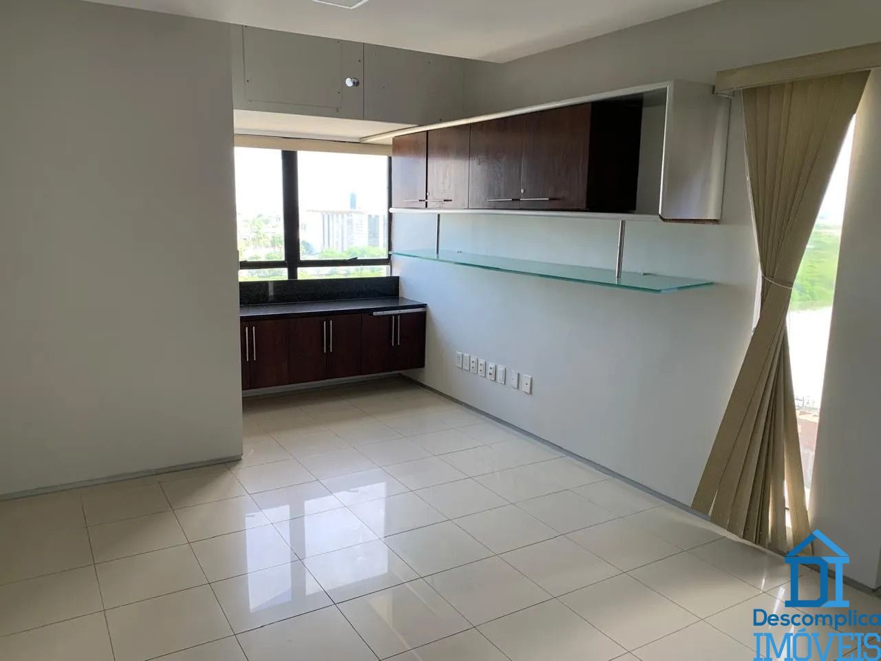 Conjunto Comercial-Sala para alugar com 5 quartos, 240m² - Foto 14