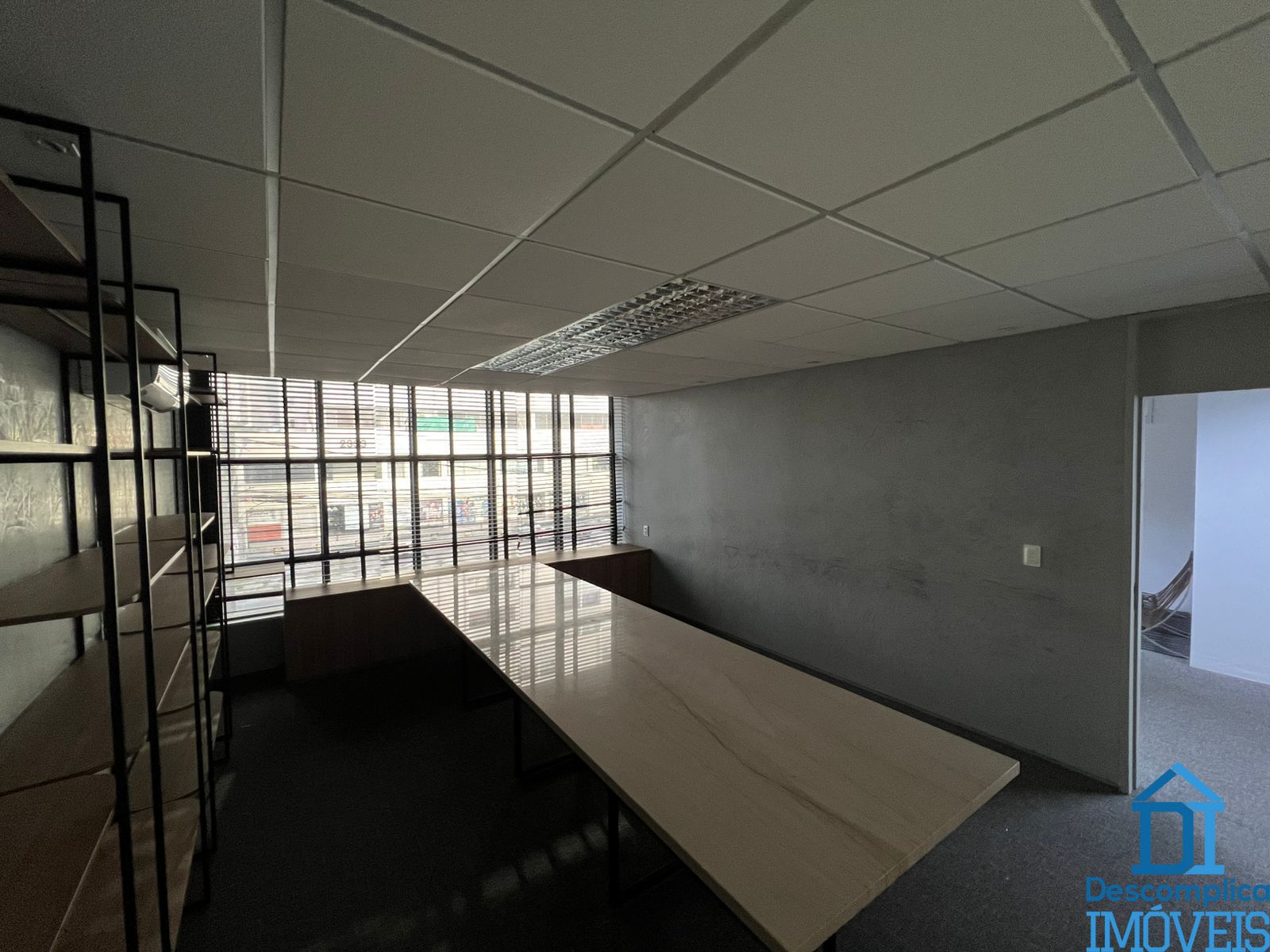 Conjunto Comercial-Sala para alugar com 3 quartos, 277m² - Foto 6