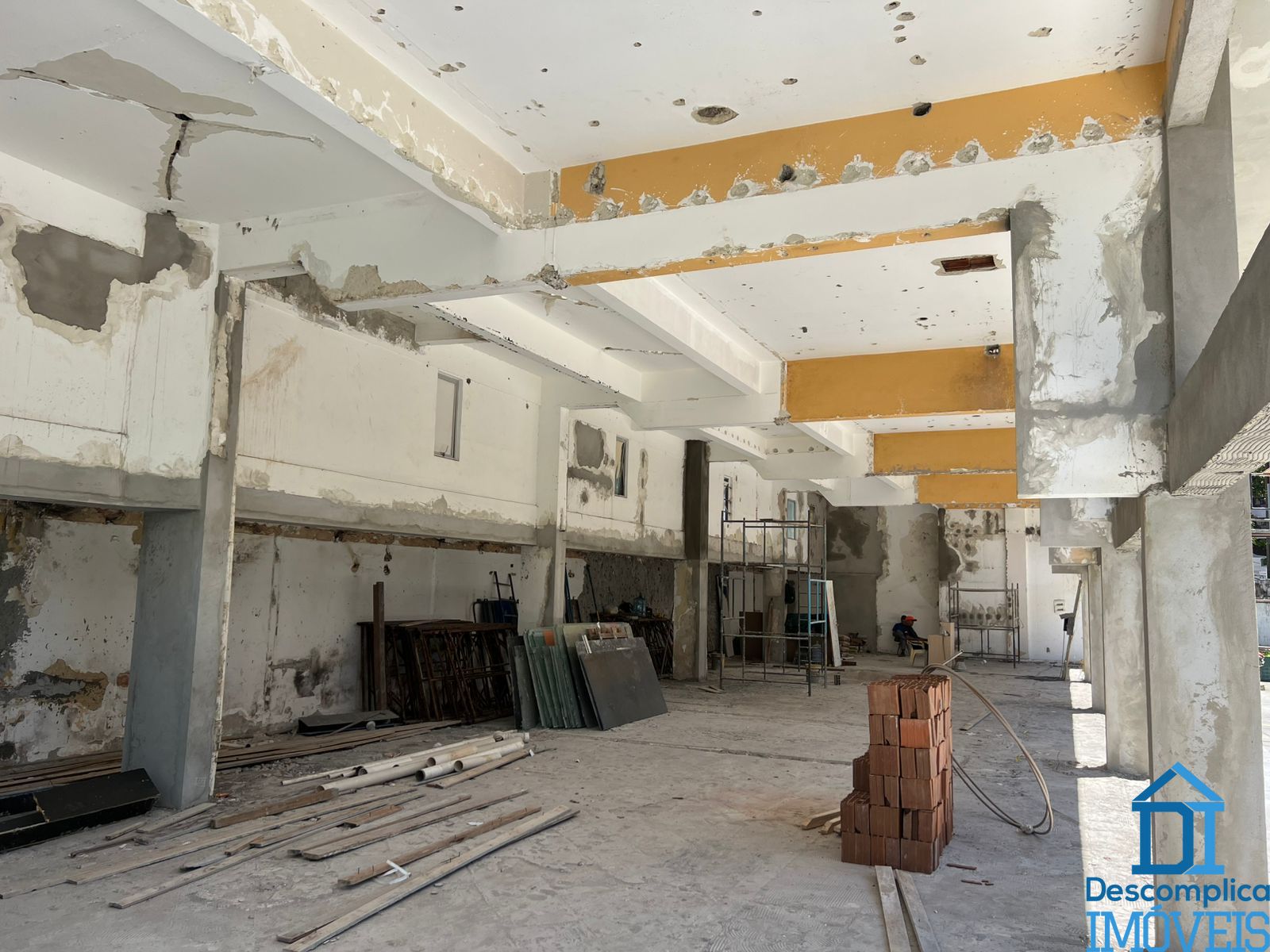 Loja-Salão para alugar com 1 quarto, 210m² - Foto 9