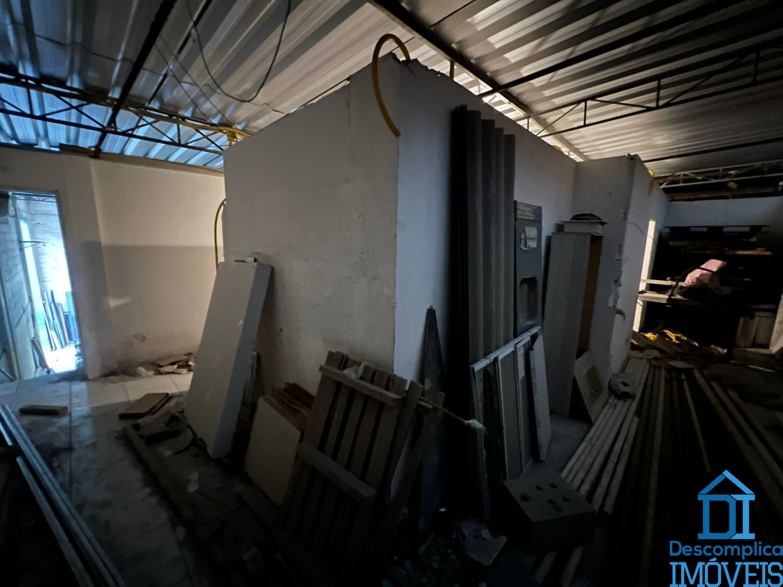 Loja-Salão para alugar com 3 quartos, 300m² - Foto 16