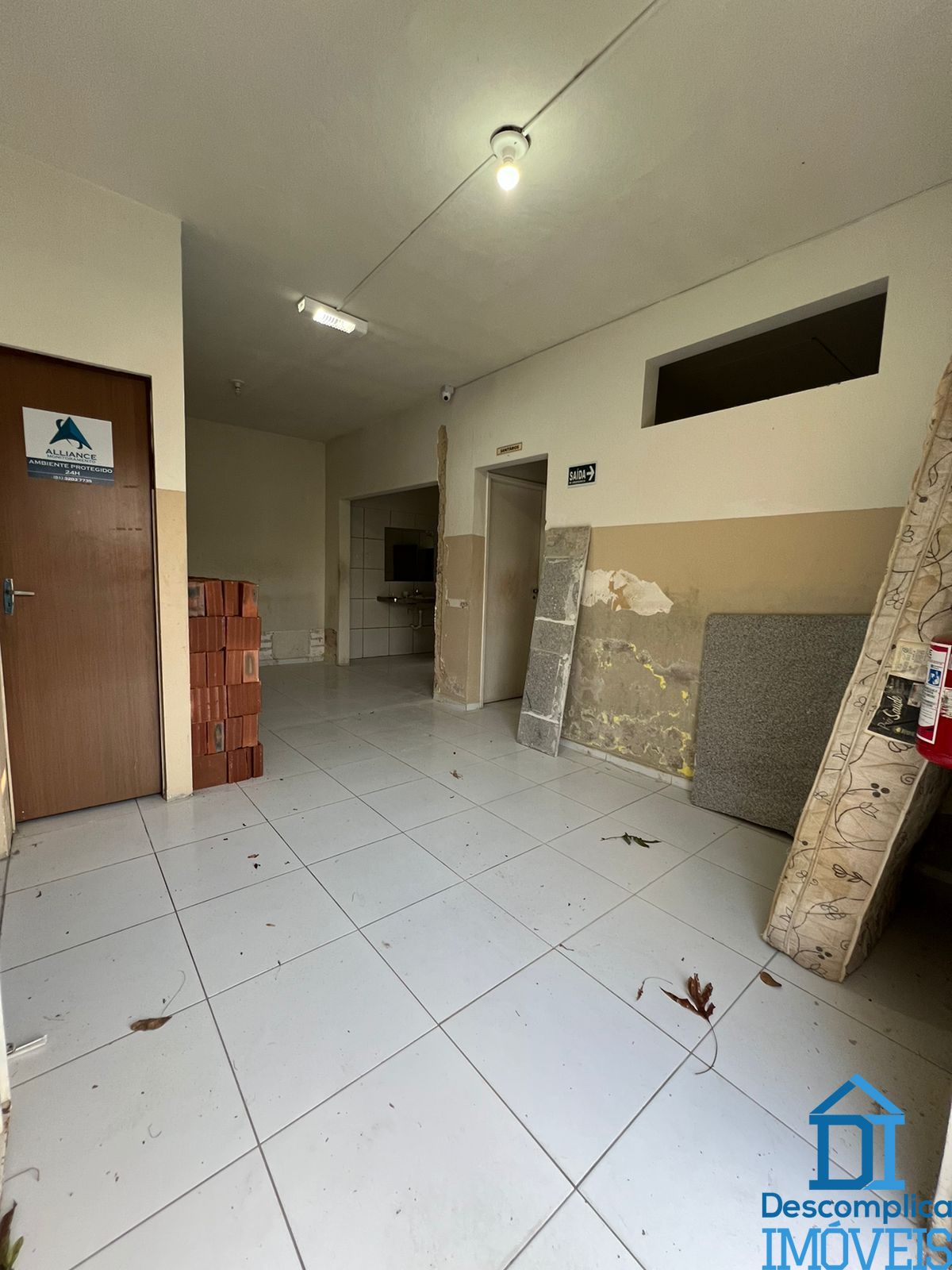 Loja-Salão para alugar com 6 quartos, 223m² - Foto 7