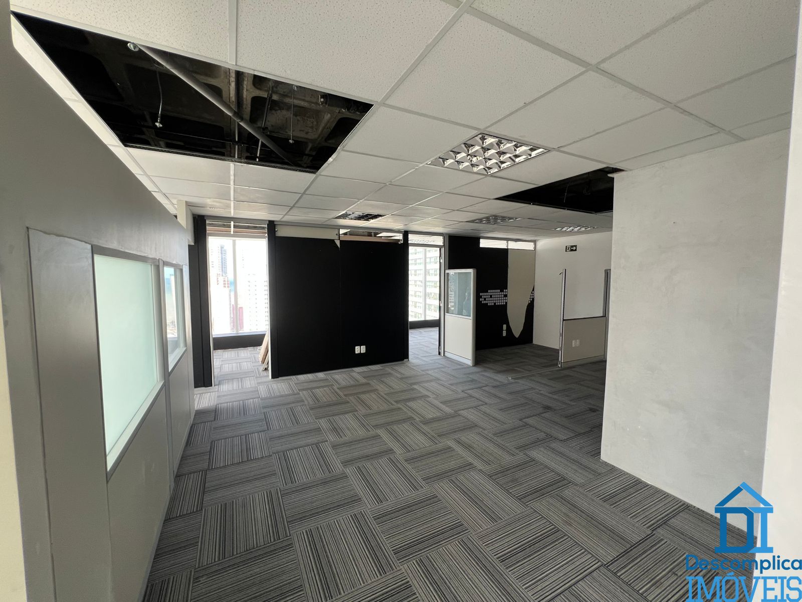 Conjunto Comercial-Sala para alugar com 3 quartos, 100m² - Foto 2