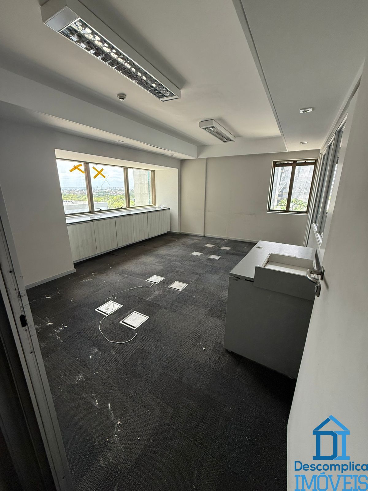 Conjunto Comercial-Sala para alugar com 13 quartos, 362m² - Foto 11