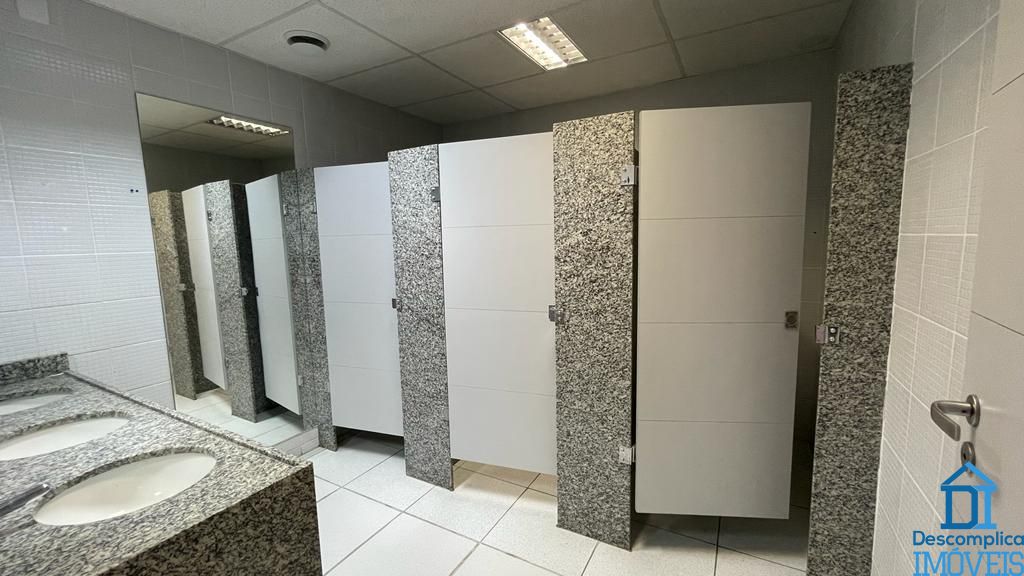 Conjunto Comercial-Sala para alugar com 7 quartos, 377m² - Foto 13