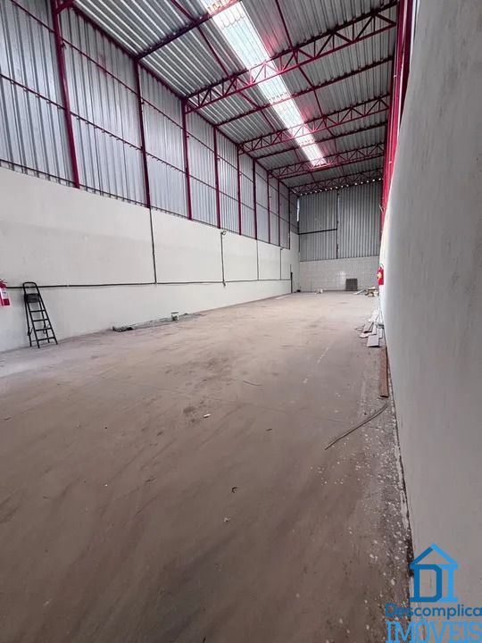 Depósito-Galpão-Armazém para alugar com 2 quartos, 260m² - Foto 1