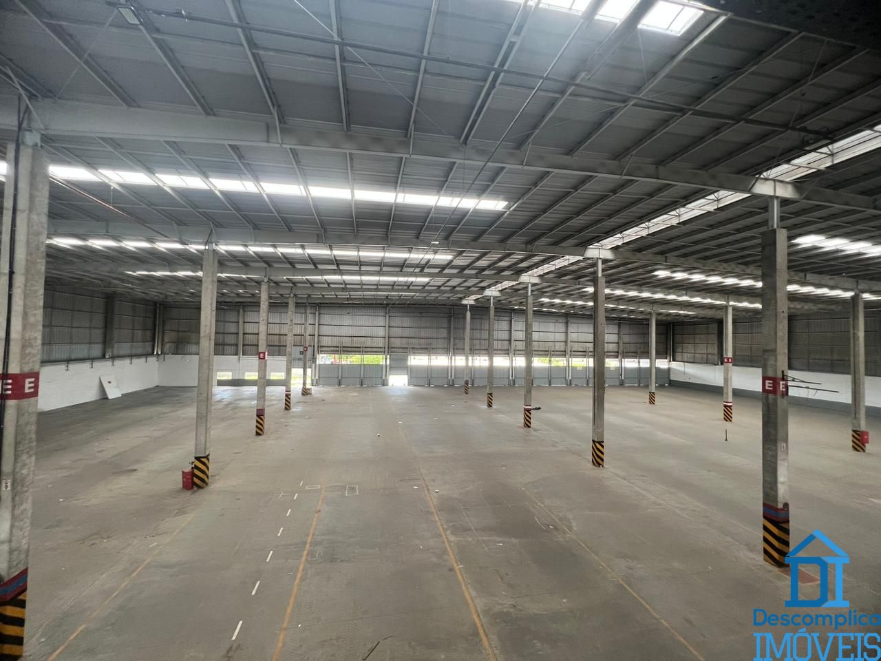 Depósito-Galpão-Armazém para alugar com 8 quartos, 7050m² - Foto 15