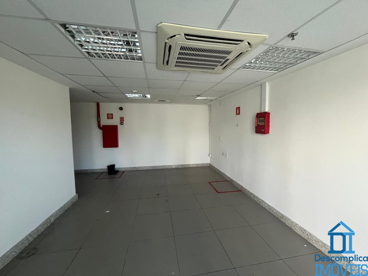 Sala-Conjunto, 1046 m² - Foto 4