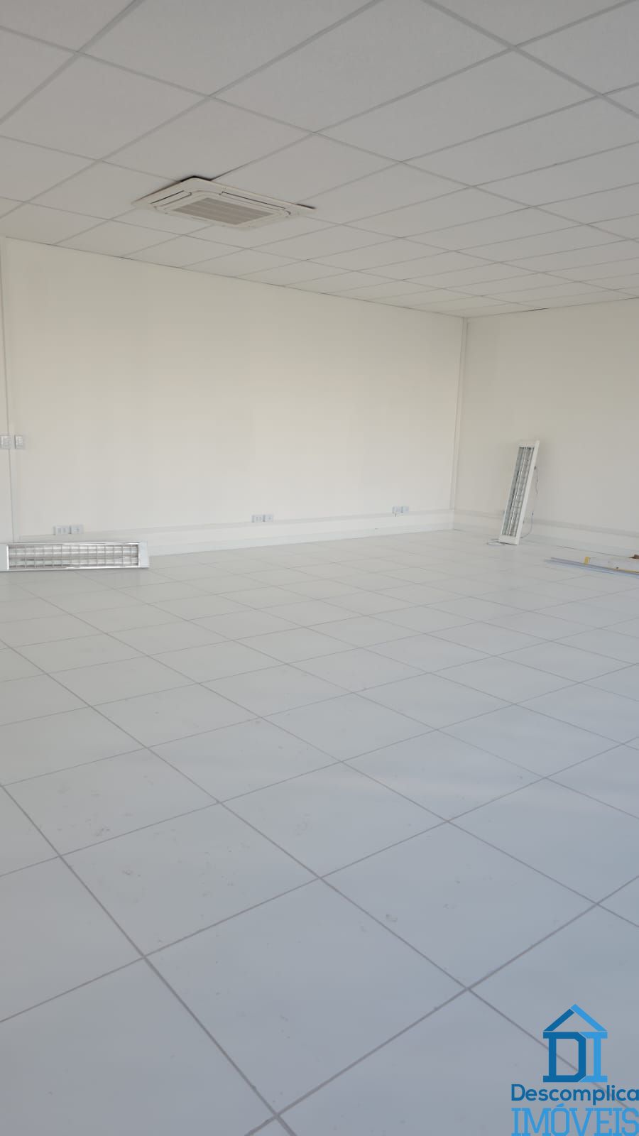 Conjunto Comercial-Sala para alugar com 1 quarto, 118m² - Foto 2