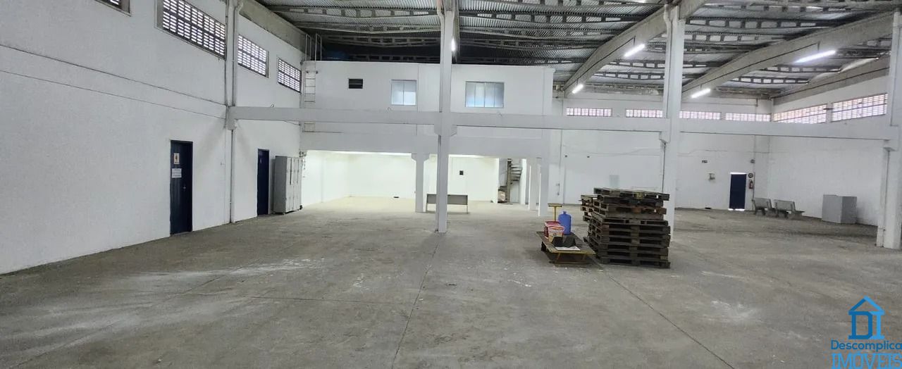 Depósito-Galpão-Armazém para alugar com 2 quartos, 846m² - Foto 11