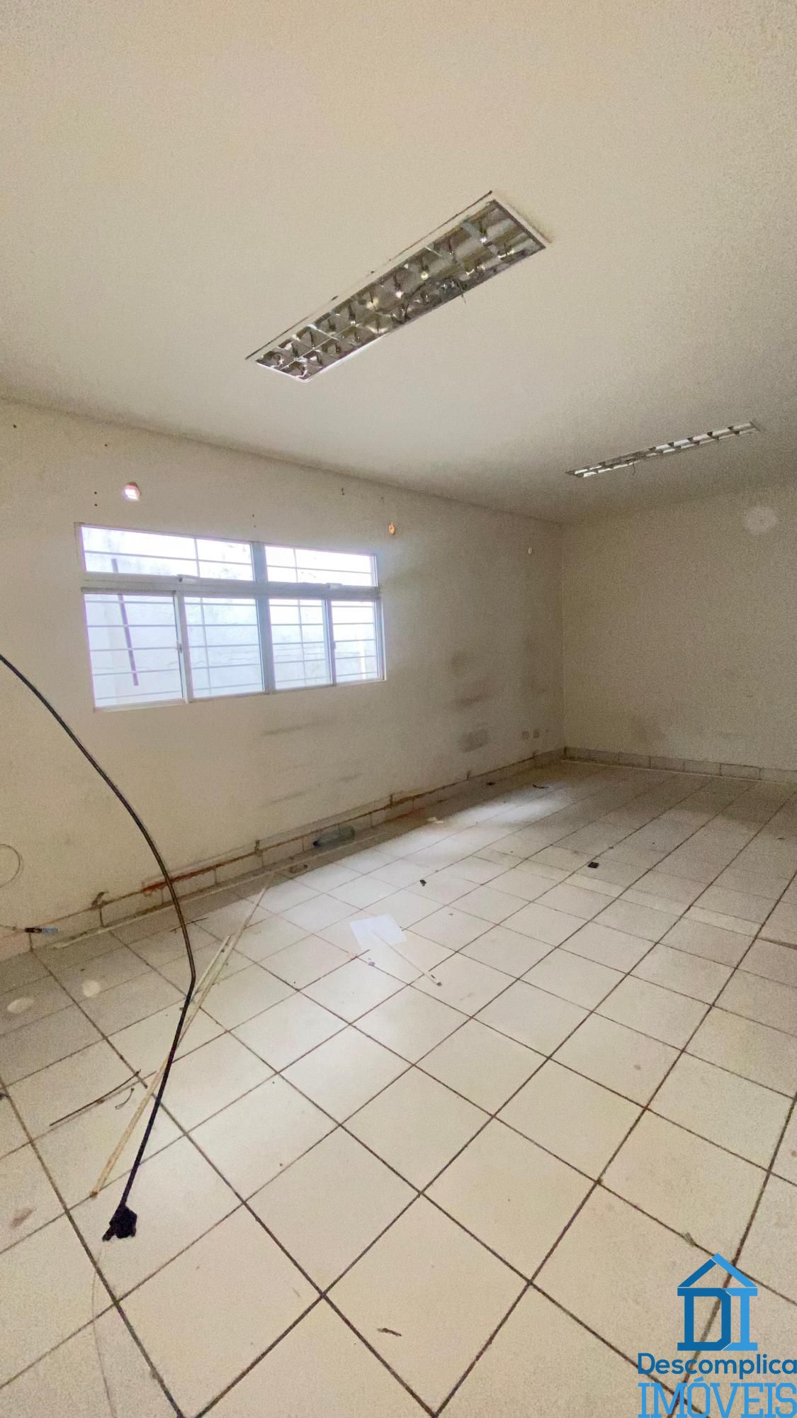 Loja-Salão para alugar com 5 quartos, 300m² - Foto 11