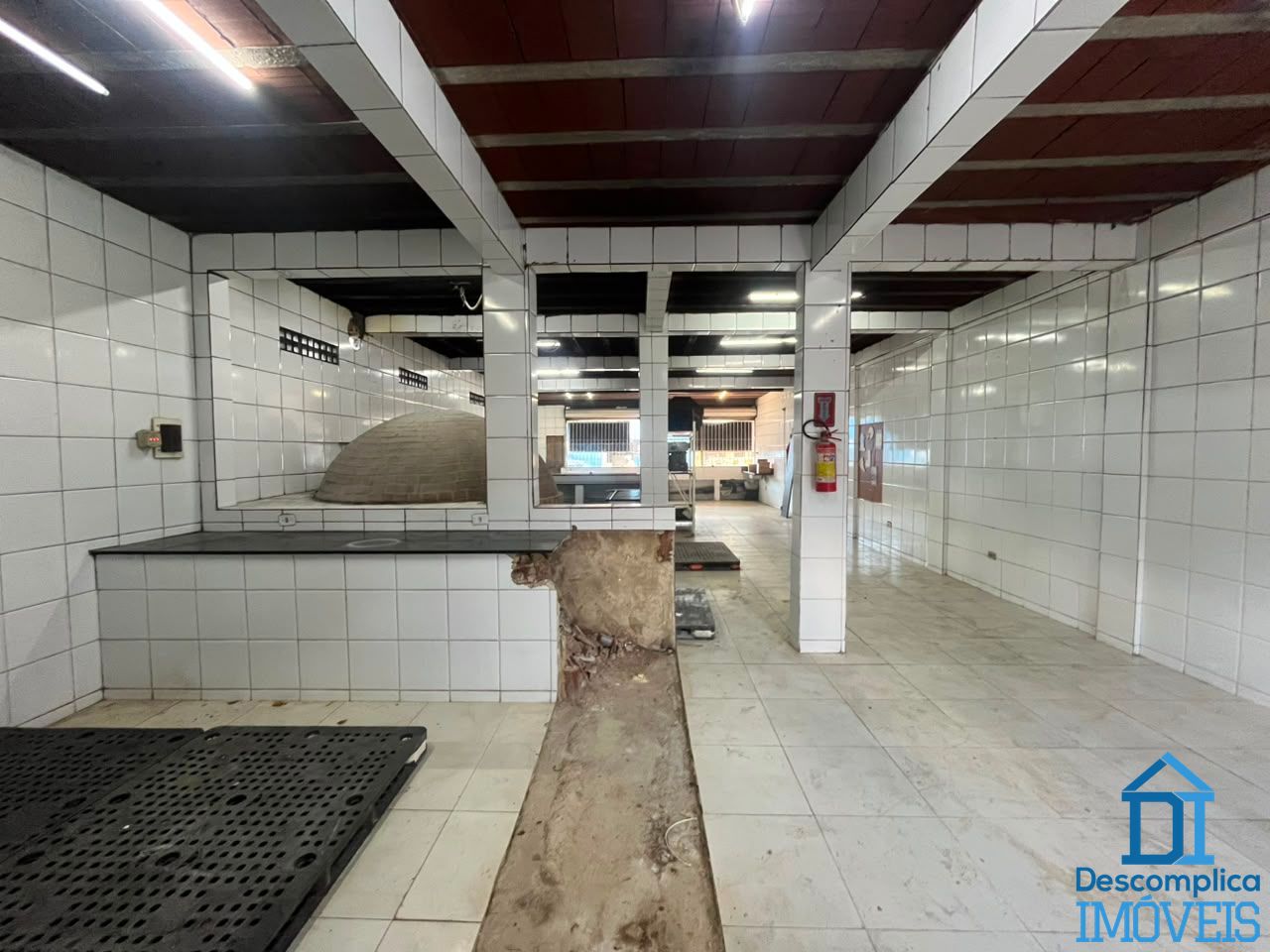Loja-Salão, 240 m² - Foto 2