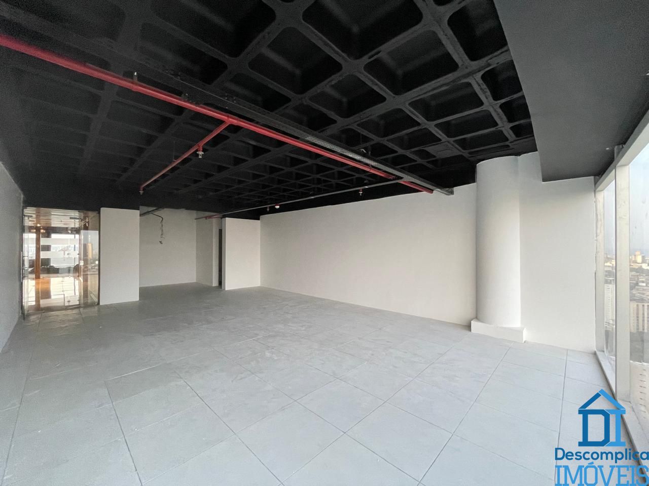 Conjunto Comercial-Sala para alugar com 1 quarto, 61m² - Foto 1