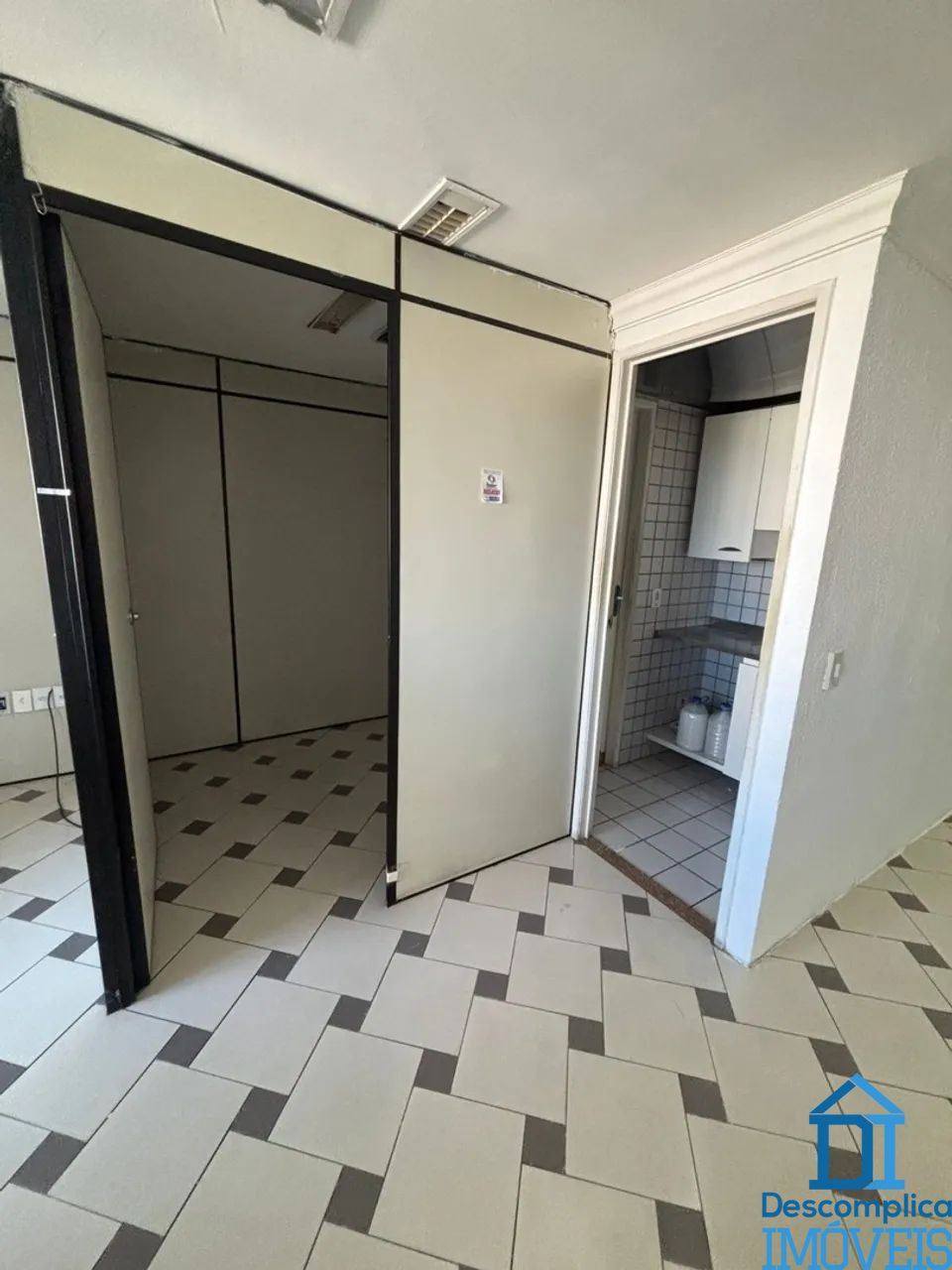 Conjunto Comercial-Sala à venda e aluguel com 3 quartos, 68m² - Foto 2