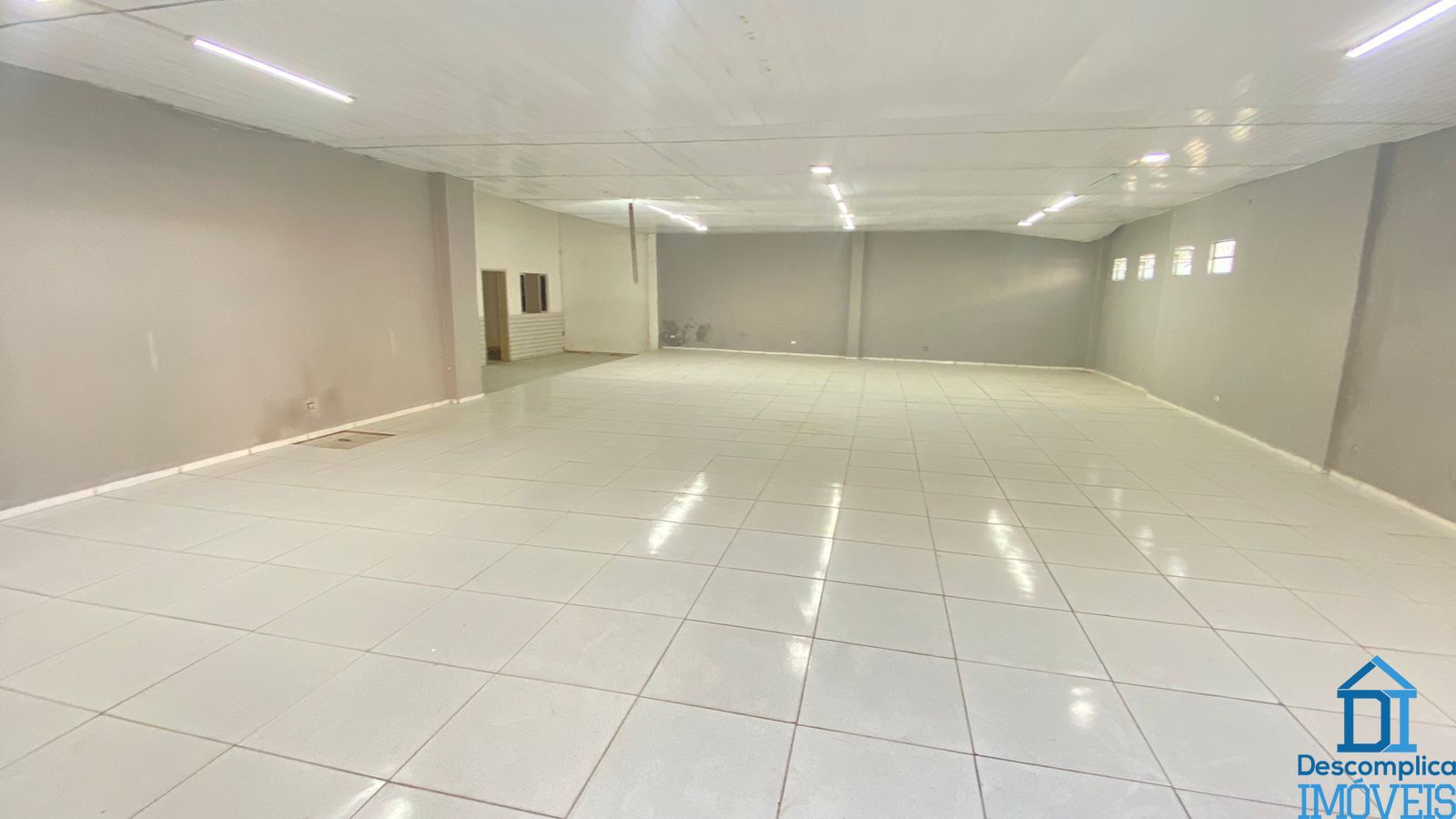 Loja-Salão para alugar com 7 quartos, 300m² - Foto 7