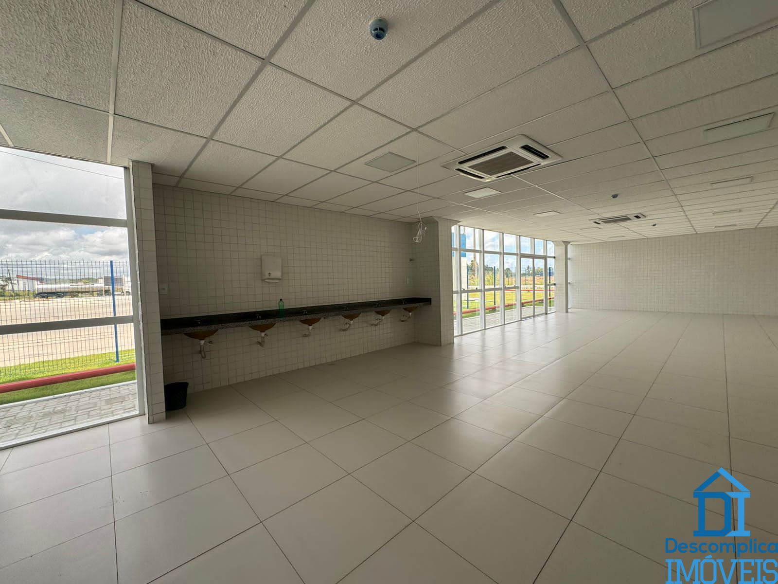 Depósito-Galpão-Armazém para alugar com 5 quartos, 1425m² - Foto 18