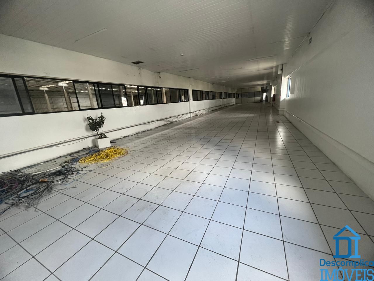 Depósito-Galpão-Armazém para alugar com 8 quartos, 7050m² - Foto 17