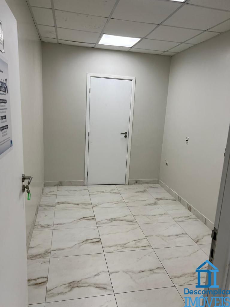 Loja-Salão para alugar com 15 quartos, 600m² - Foto 5