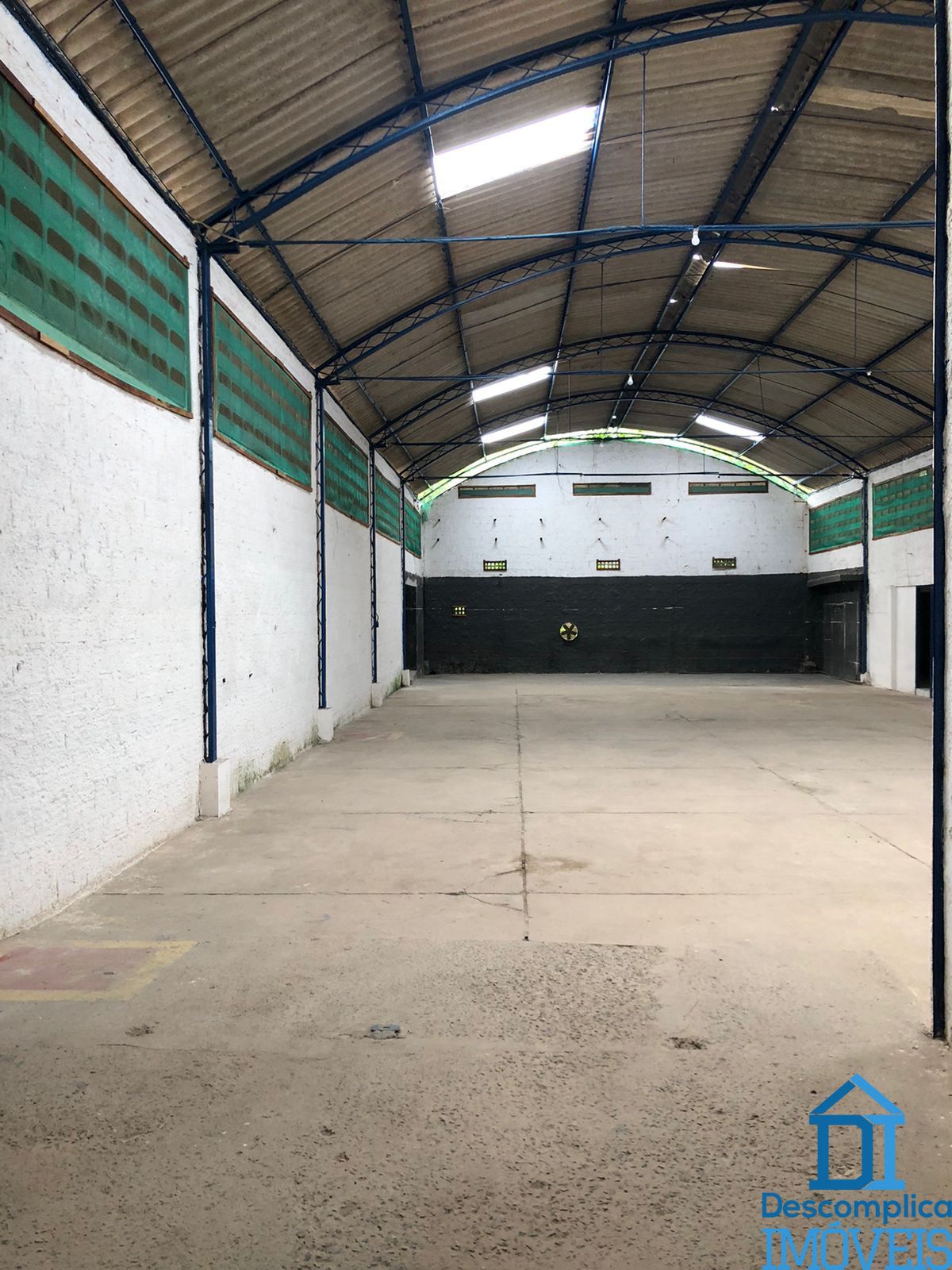 Depósito-Galpão-Armazém para alugar com 2 quartos, 300m² - Foto 13