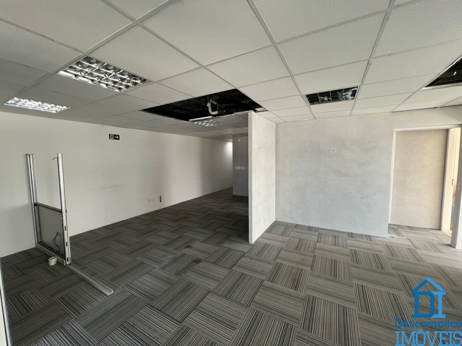 Conjunto Comercial-Sala para alugar com 3 quartos, 100m² - Foto 8