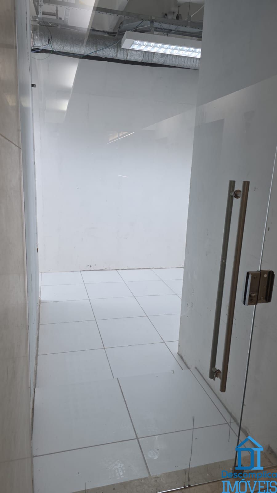Conjunto Comercial-Sala para alugar com 1 quarto, 118m² - Foto 4