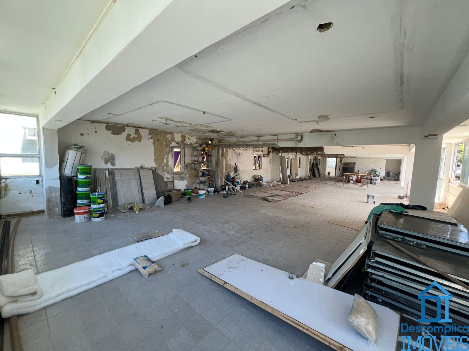 Conjunto Comercial-Sala para alugar com 1 quarto, 215m² - Foto 5