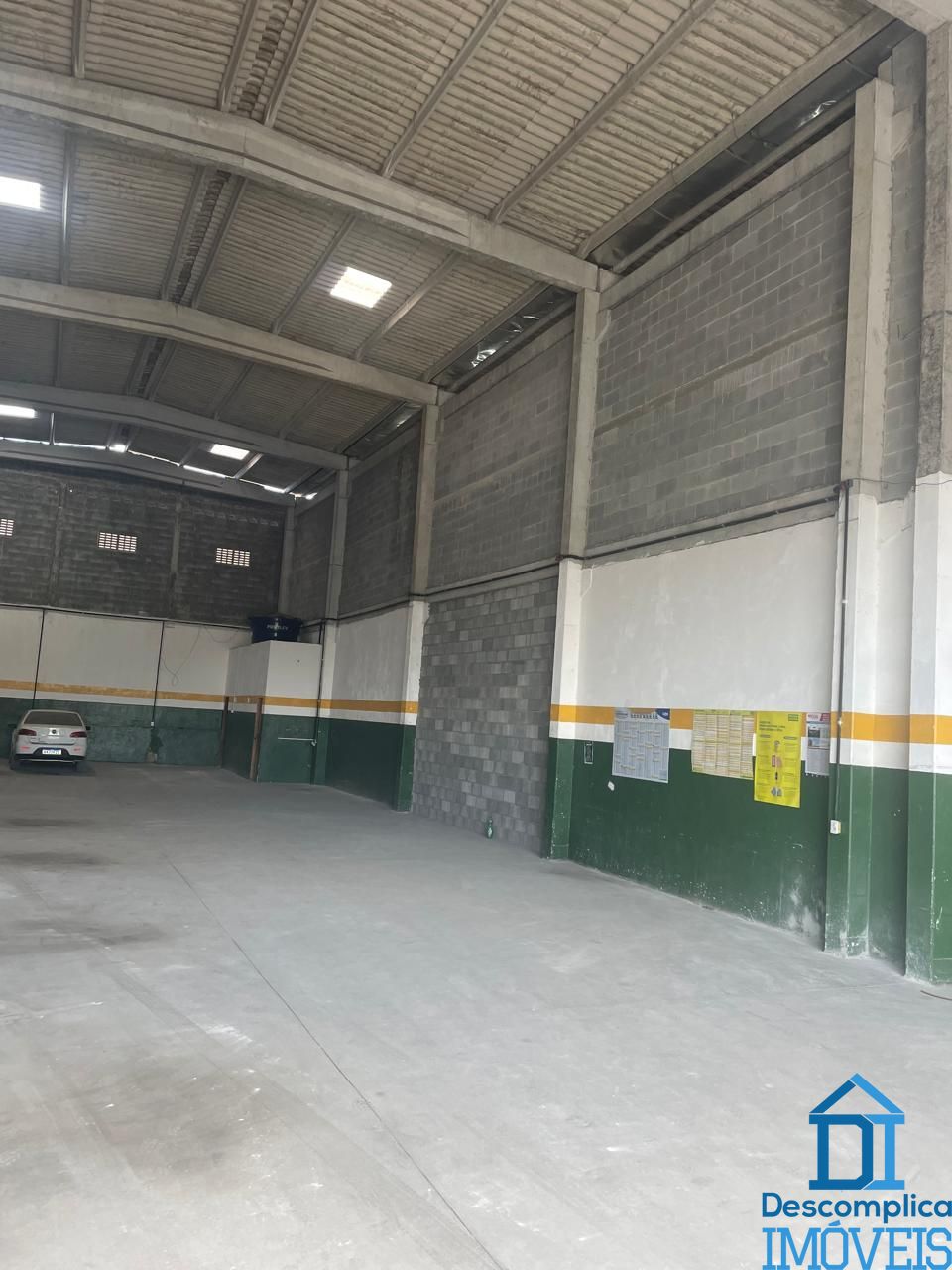 Depósito-Galpão-Armazém para alugar, 300m² - Foto 2