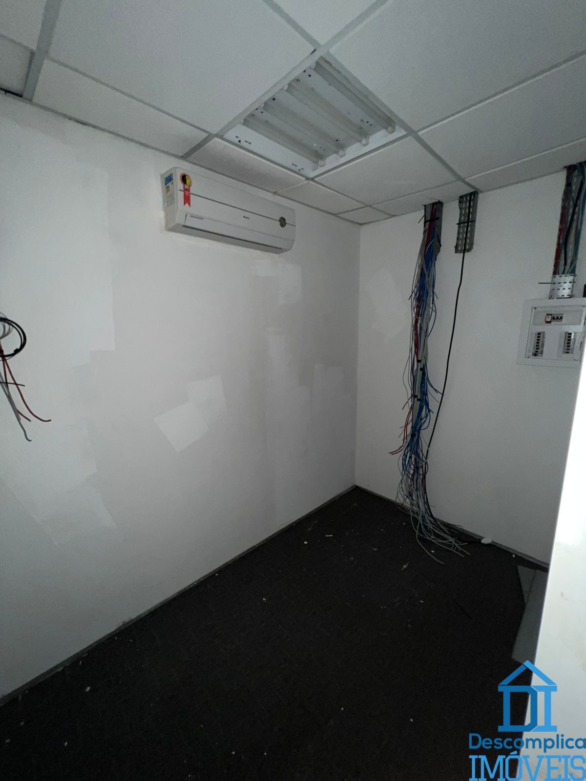 Conjunto Comercial-Sala para alugar com 3 quartos, 277m² - Foto 15