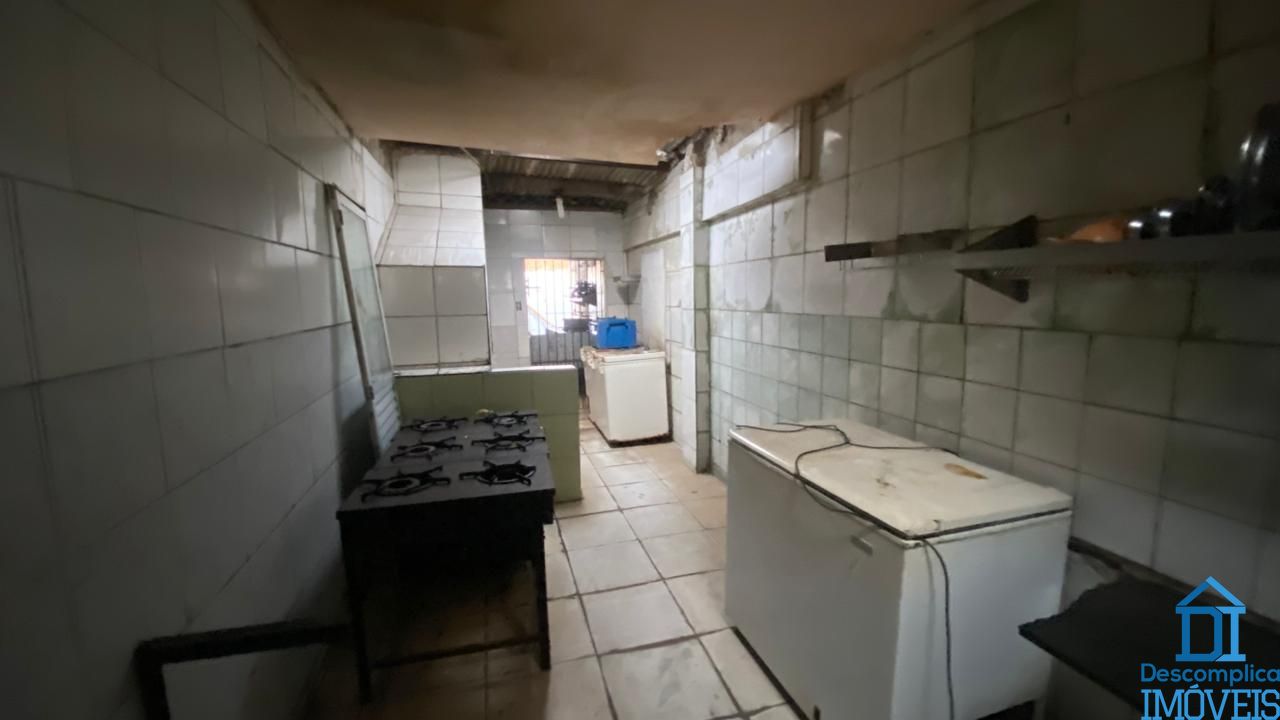 Loja-Salão para alugar com 5 quartos, 300m² - Foto 9