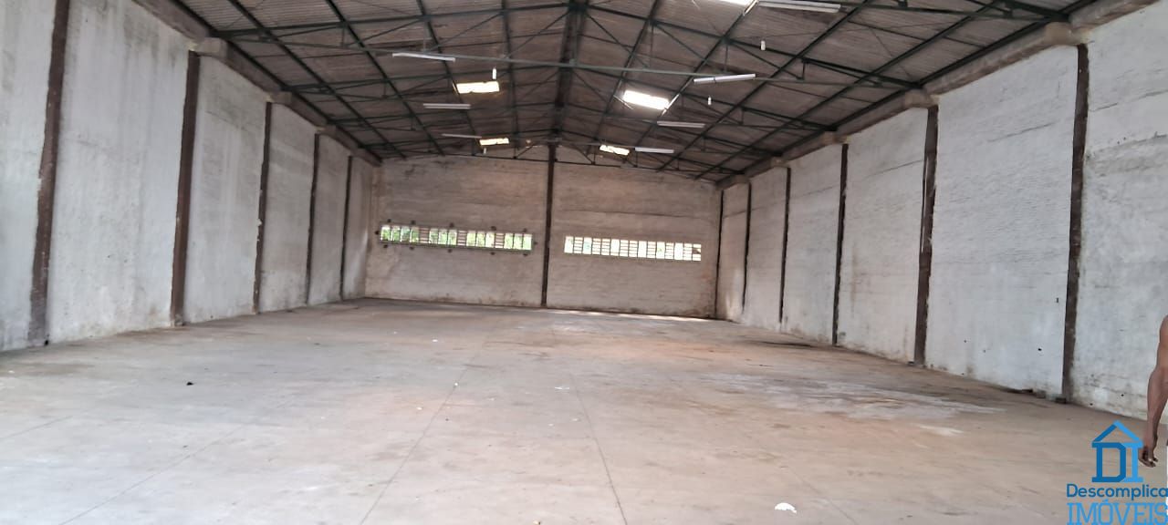 Depósito-Galpão-Armazém para alugar com 2 quartos, 700m² - Foto 4