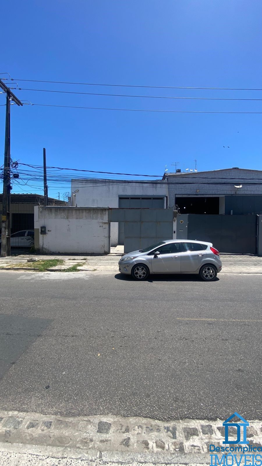 Depósito-Galpão-Armazém para alugar com 2 quartos, 220m² - Foto 1