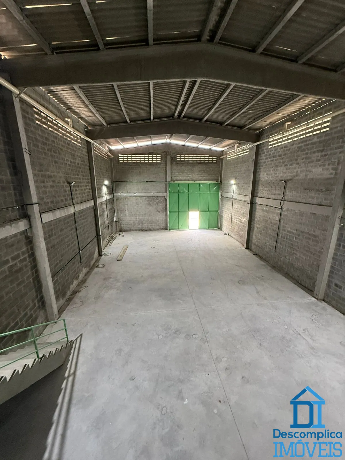 Depósito-Galpão, 330 m² - Foto 2